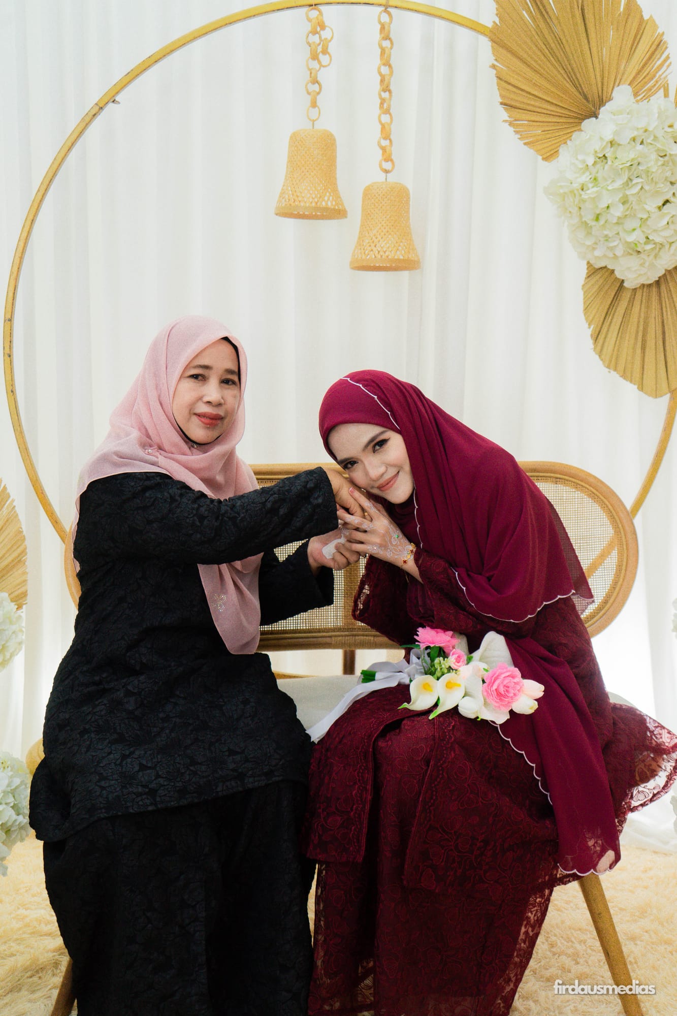 Engagement session photographed by firdausmedias