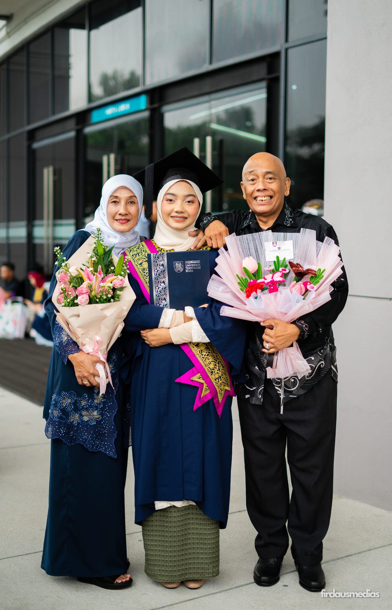 Convocation day portrait by firdausmedias