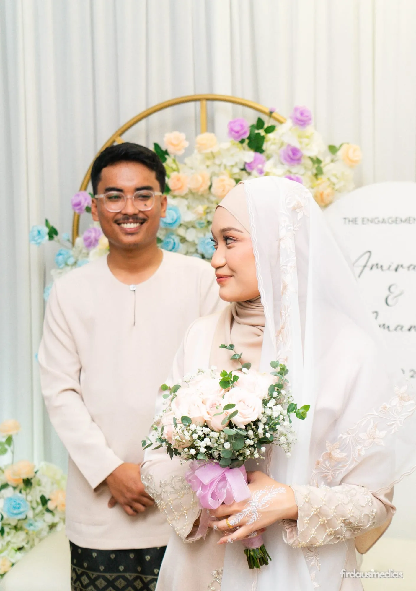 Engagement session photographed by firdausmedias