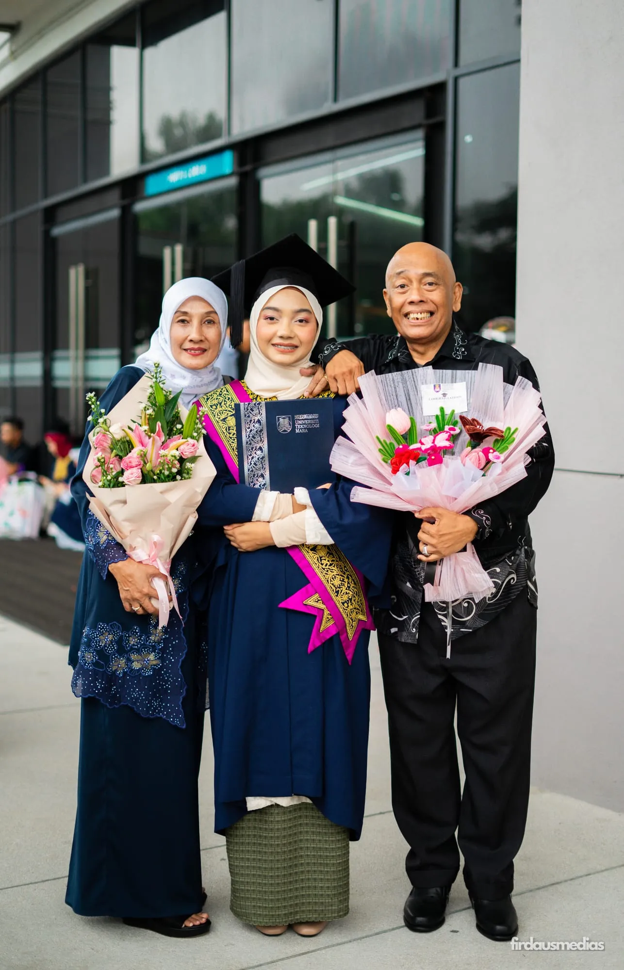 Convocation day portrait by firdausmedias